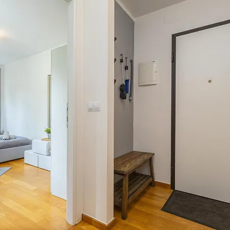 Vysehrad Family 2br 2ba براغ