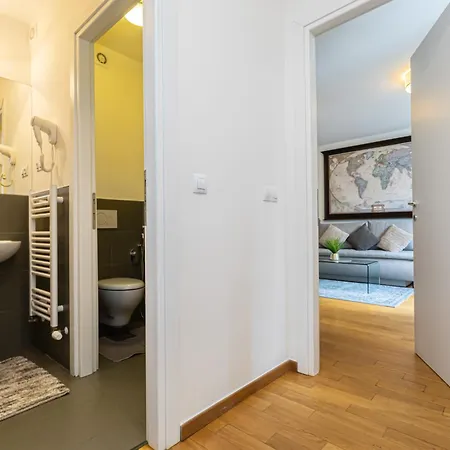 Vysehrad Family 2br 2ba *