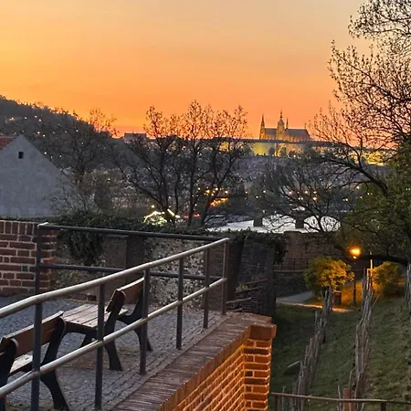 Vysehrad Family 2br 2ba Apartman Prága