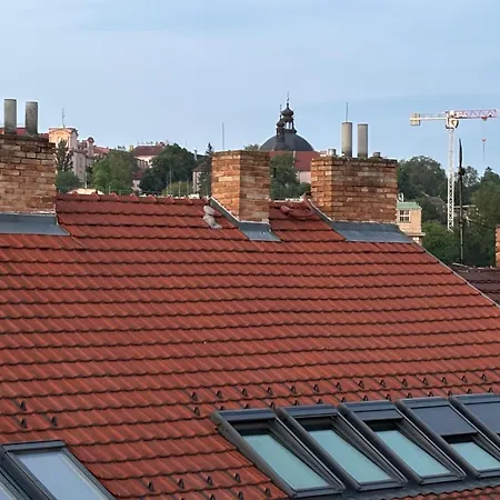 Vysehrad Family 2br 2ba *